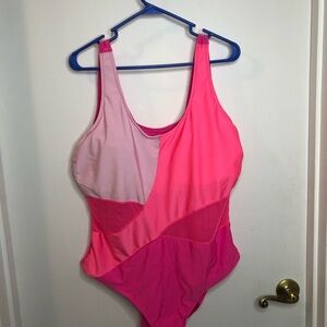 SHEIN Pink Colorblock One Piece Swimsuit